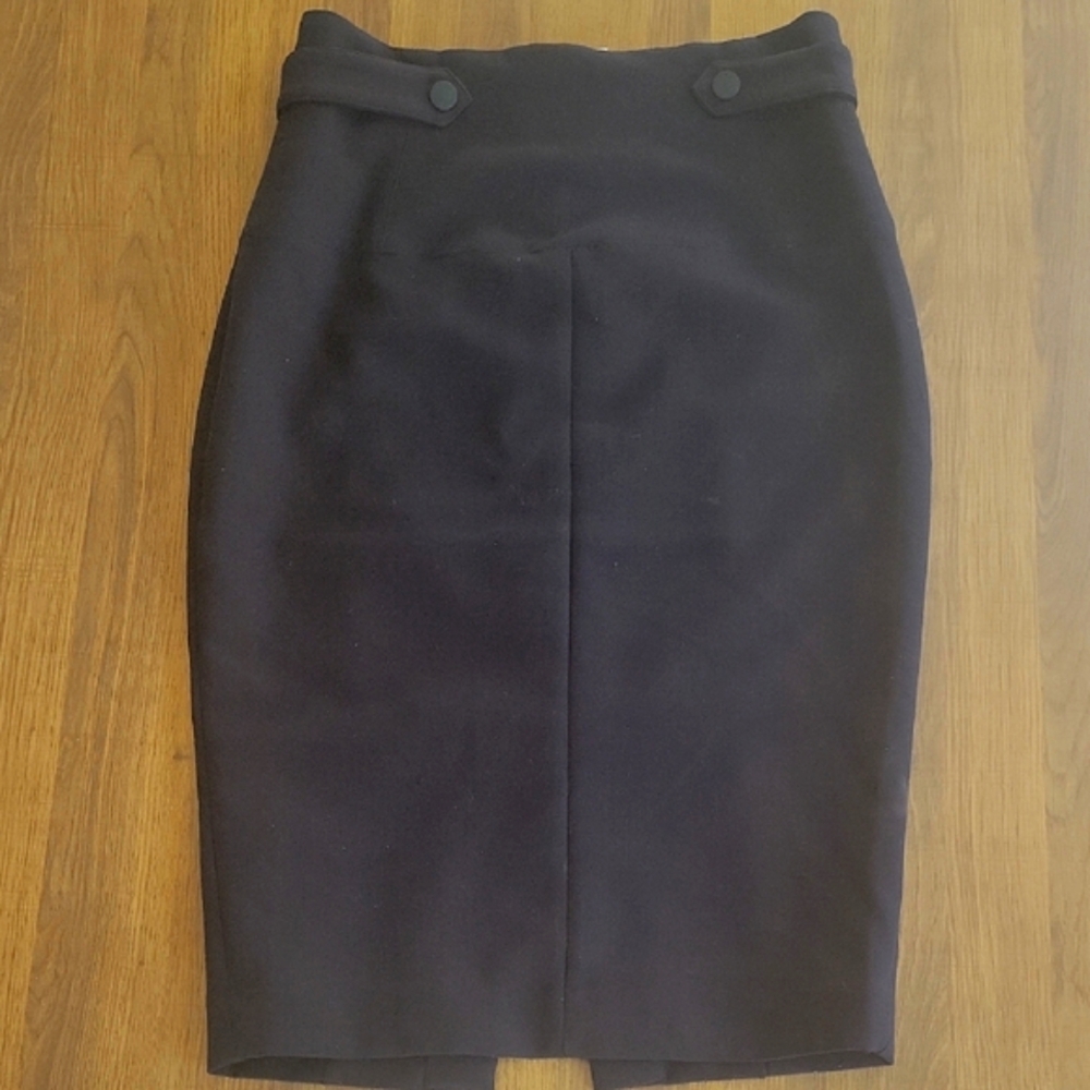 Elegant Black Pencil Skirt